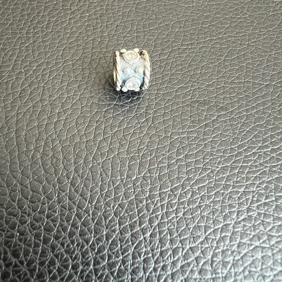 Pandora spacer with crystals - Picture 3 of 4